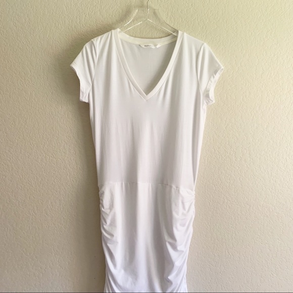 ATHLETA Topanga ruched dress white size medium short sleeves - Picture 3 of 12